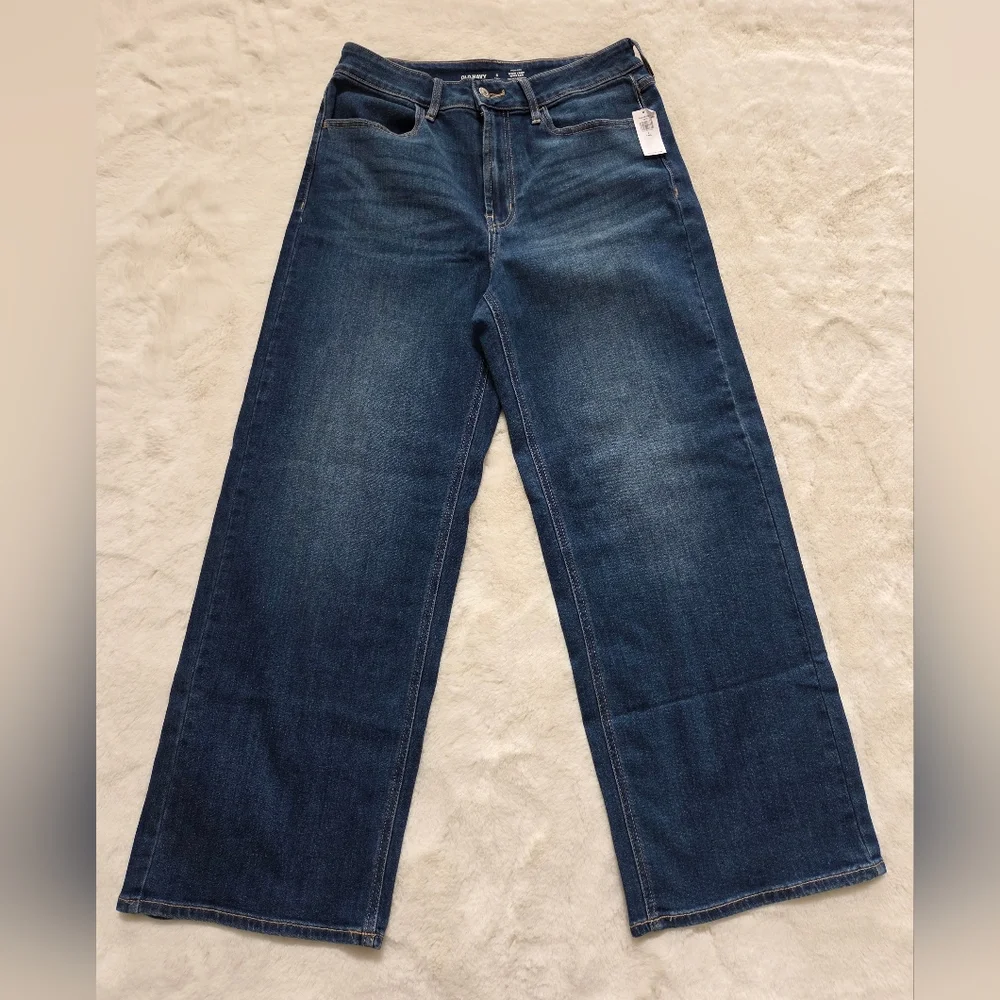 Old Navy Women's High-Waisted Wow Crop Wide-Leg Jeans Size 8 Tall